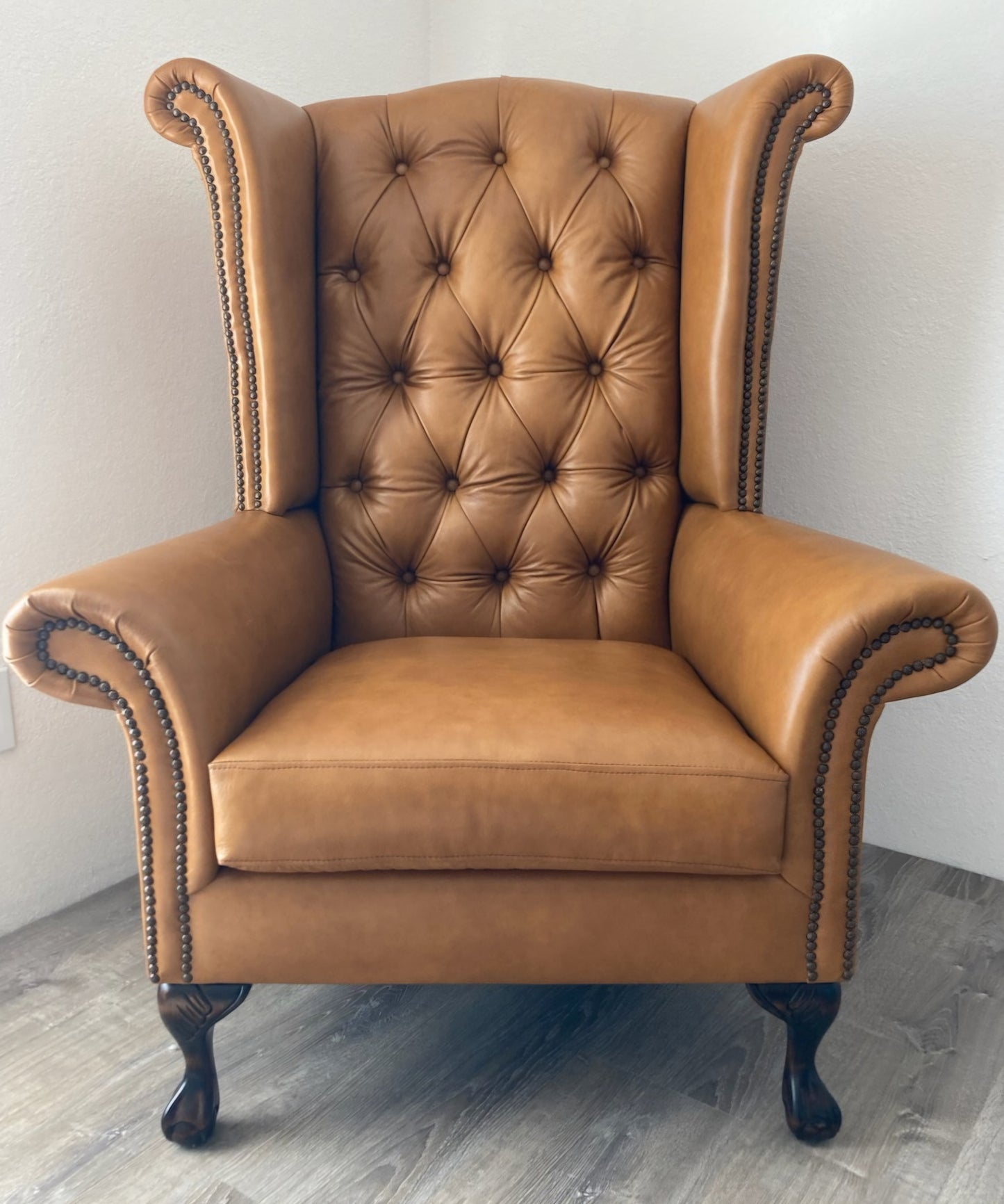 Vienna Wingback