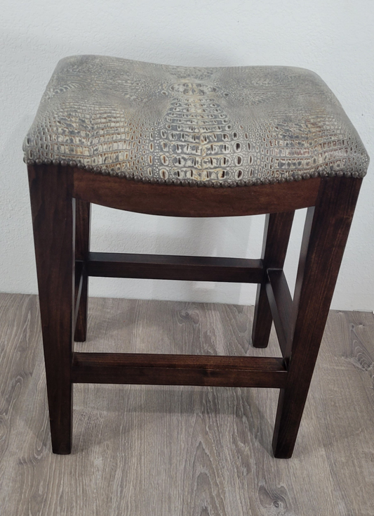 Saddle Bar Stool